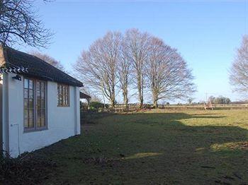 Greatfield Lodge Andover Exteriör bild